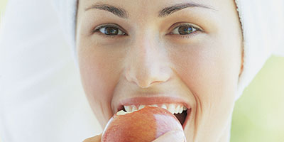 Sicheres Abbeißen dank moderner Implantate Minden