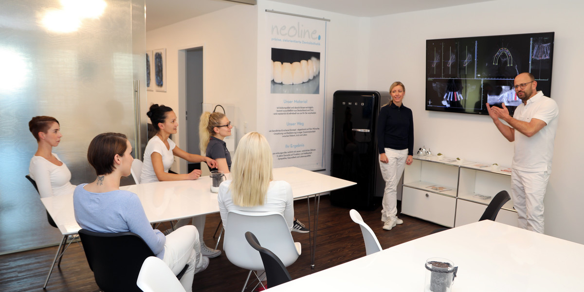 Zentrum für Sofortimplantate Minden - Moderner Eingriffsraum Dr. Hampe & Kollegen