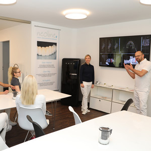 Fachvortrag im Veranstaltungsraum des Zentrums für Sofortimplantate Minden